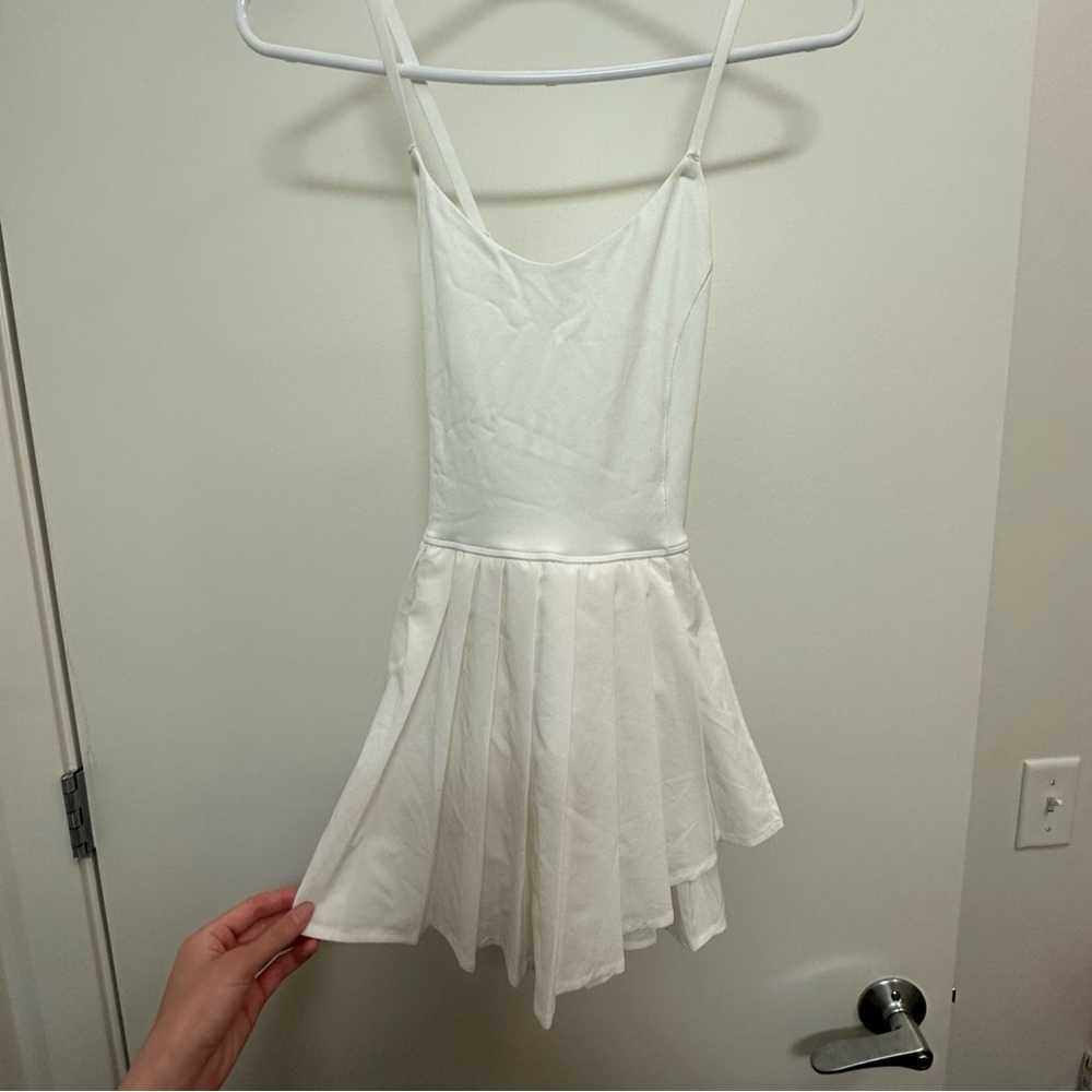 American Eagle Aerie Real Me Offline White Athletic Dress